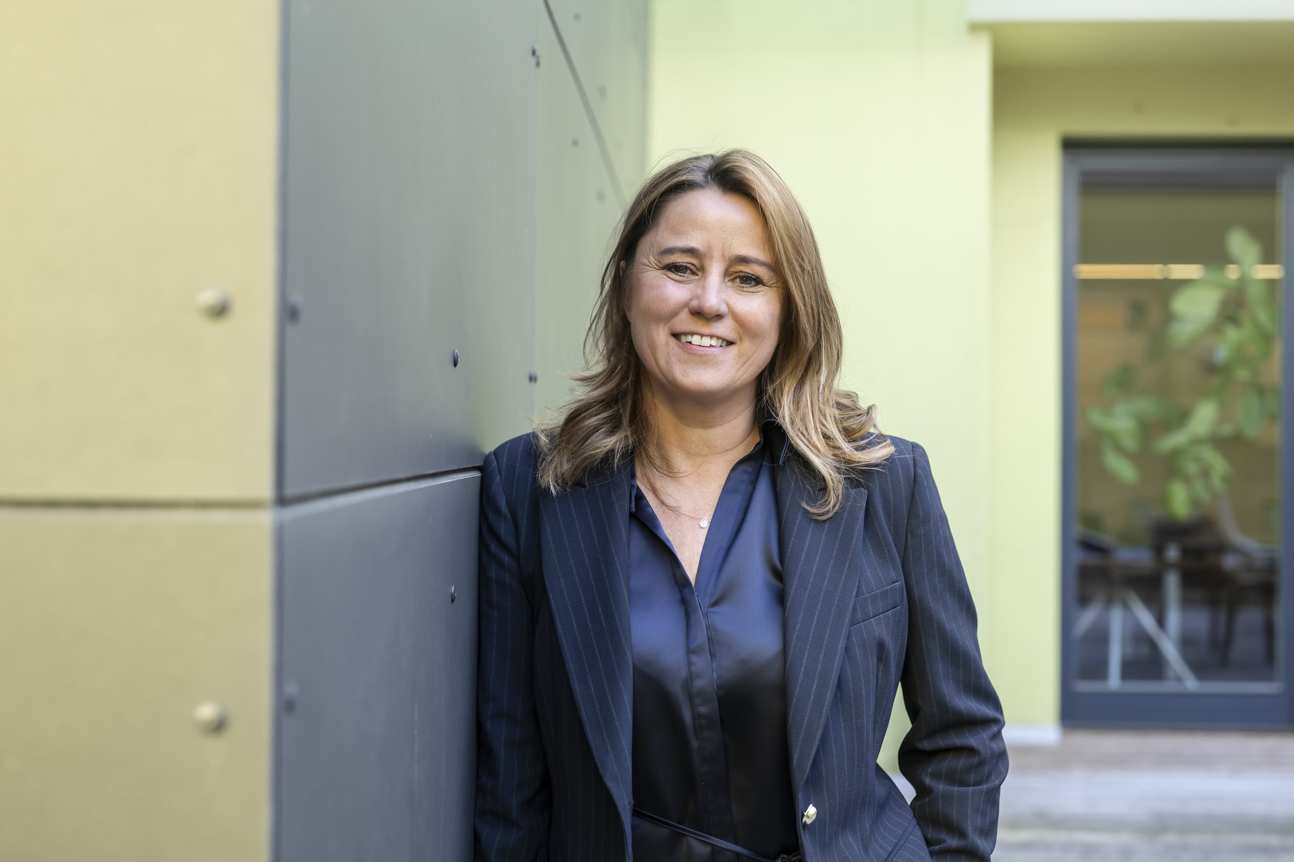 Porträtfoto von SOS-Kinderdorf Geschäftsführerin Carolin Porcham
