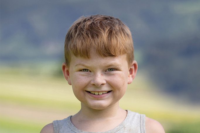 SOS-Patenschaft für Kind, Flüchtlinge, Dorf