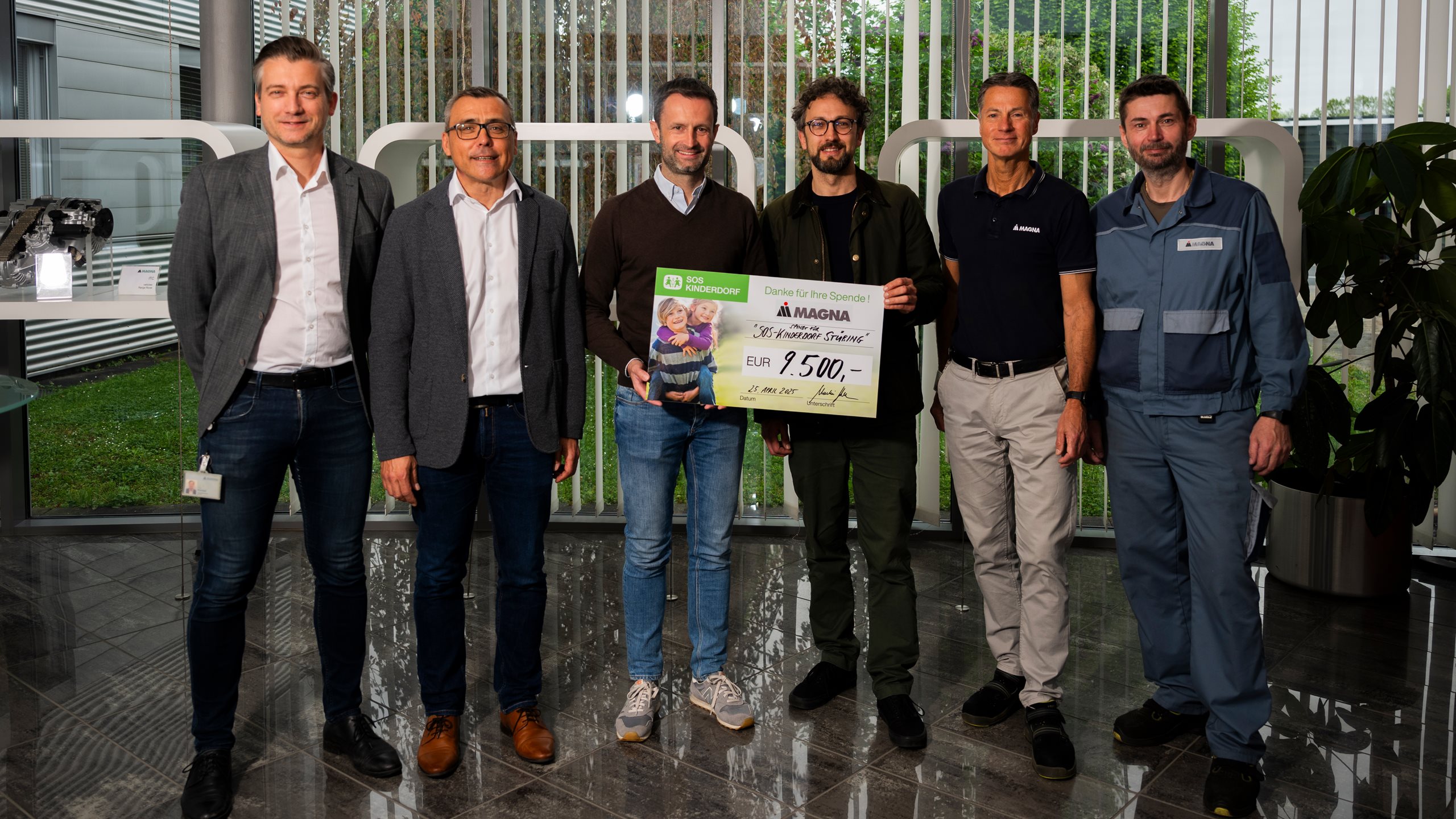Magna Powertrain Spendenübergabe