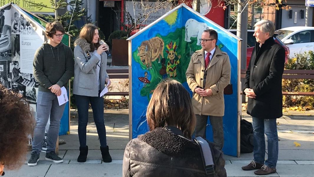 2015 Elterninformationsabend 2015 - Information ber das neue Schuljahr fr Eltern Apr. 13 SPORTTAG IM VINEA Die Schler der B-Klasse treffen sich am Polytechnische Schule Oberpullendorf
