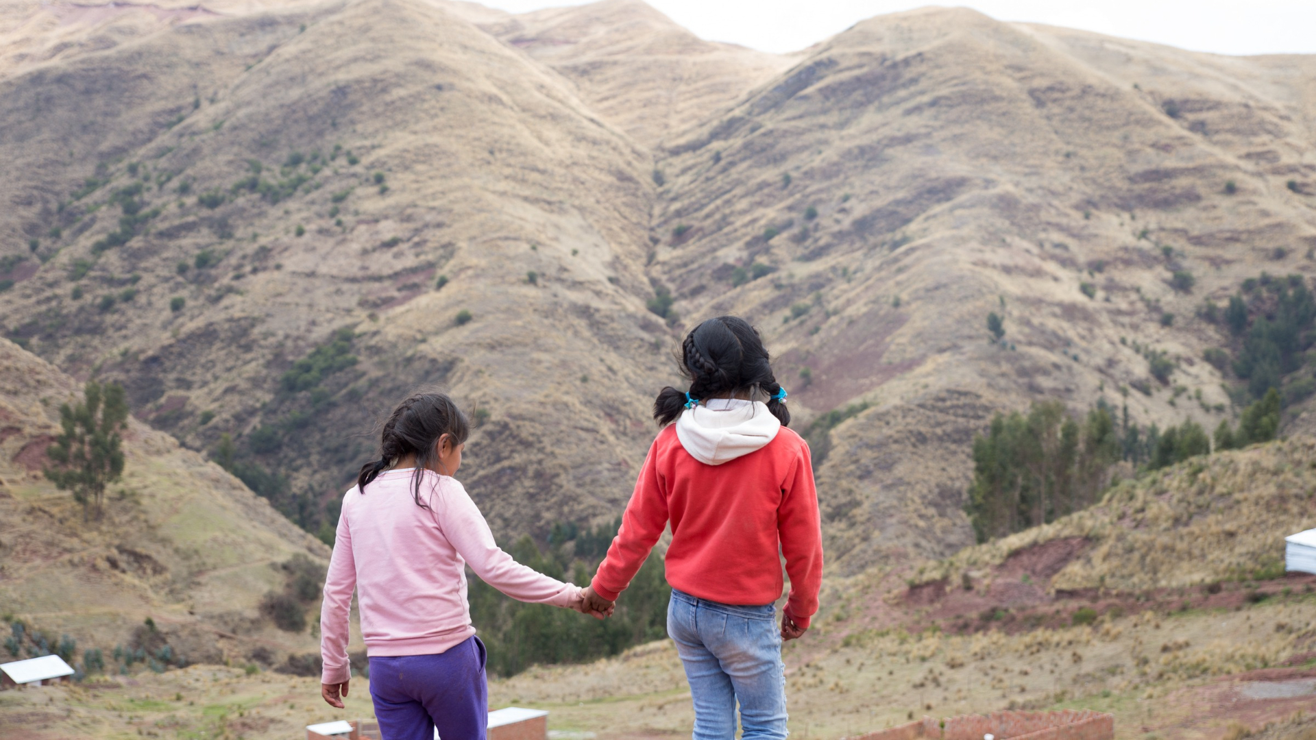 Zwei Mädchen in Peru