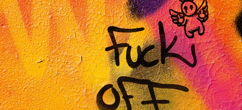 Graffiti "Fuck off"