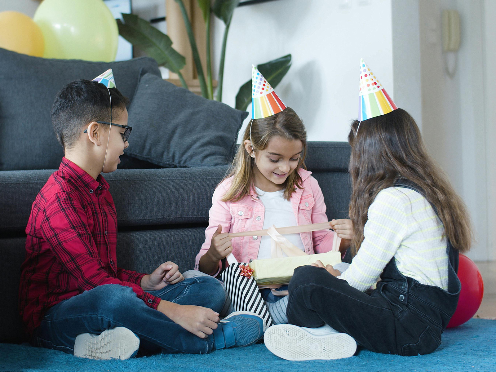 Überraschungs-Geschenk zum Geburtstag